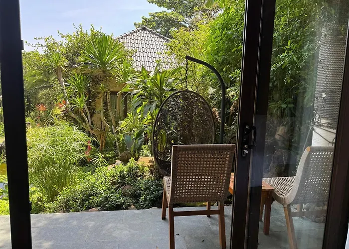 Coral Bay Resort
