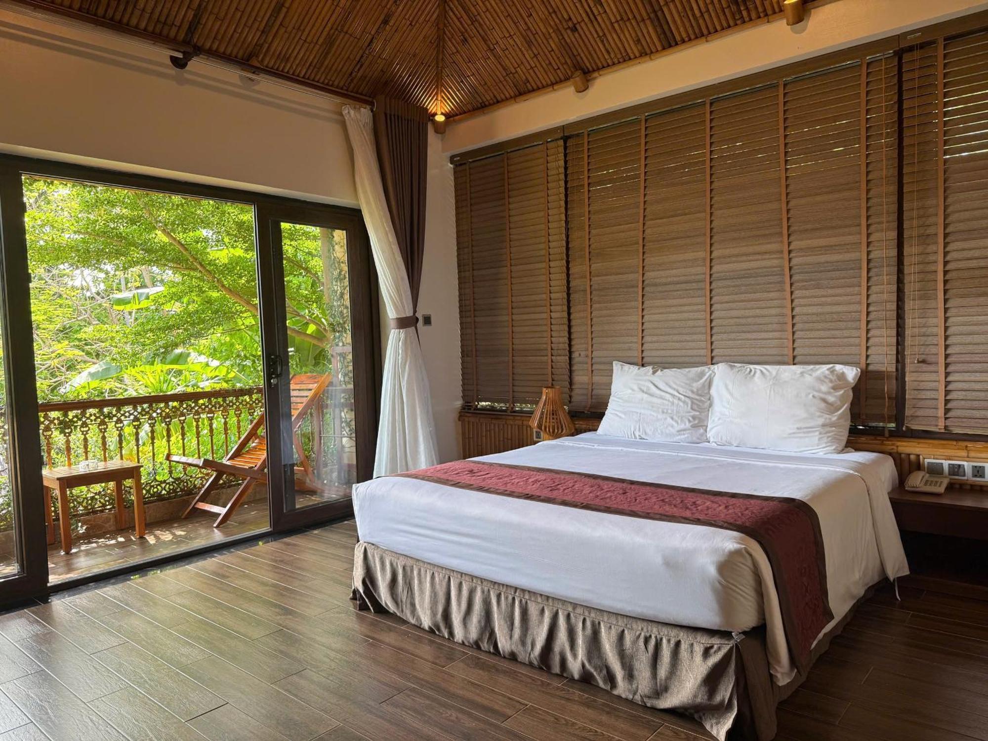 Coral Bay Phú Quốc